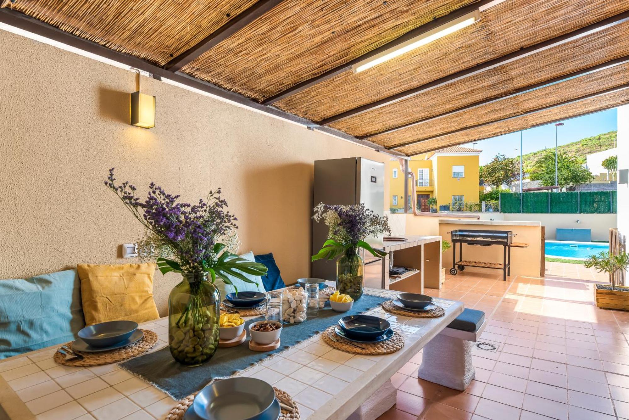 Villa Trueno Refugio De Lujo Con Piscina Climatizada Y Vistas Канделария Екстериор снимка
